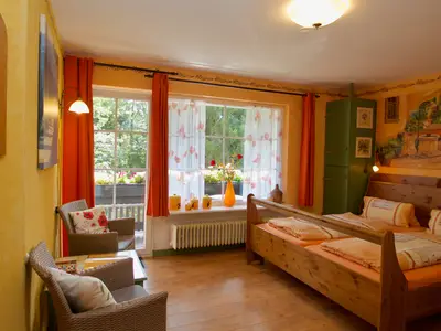 Photo, INSIDE, OUTSIDE