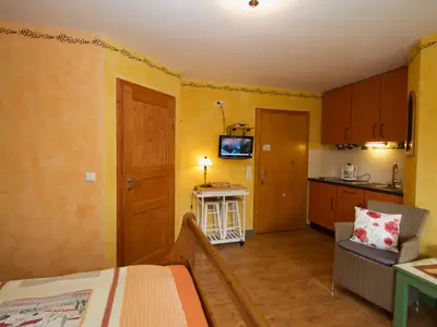 Photo, INSIDE, OUTSIDE