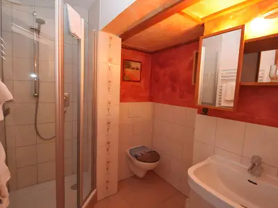 INSIDE, BATHROOM
