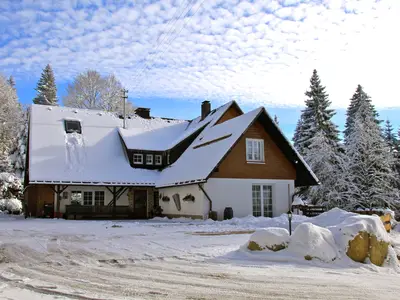 Haus im Winter