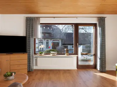 Photo, INSIDE, OUTSIDE