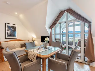 Photo, INSIDE, OUTSIDE