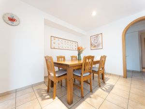 23885134-Ferienwohnung-4-Schmallenberg-300x225-3