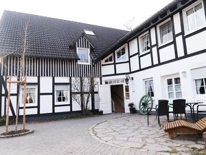 23885143-Ferienwohnung-4-Schmallenberg-300x225-5