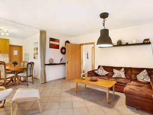 22777117-Ferienwohnung-4-Schmallenberg-300x225-3