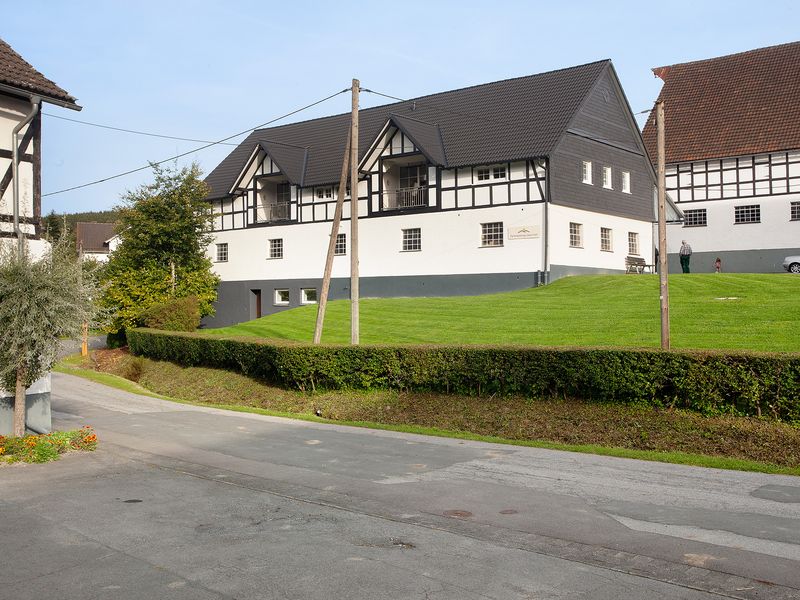 23475495-Ferienwohnung-5-Schmallenberg-800x600-1