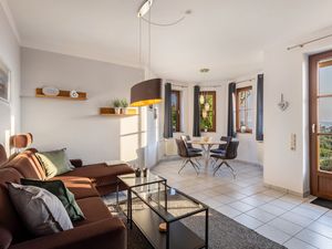 22776815-Ferienwohnung-2-Schmallenberg-300x225-2