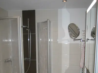 Ferienwohnungen Otto, Wohnung Fernblick Bad