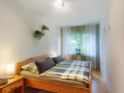 BEDROOM, INSIDE