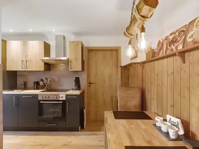 KITCHEN, INSIDE