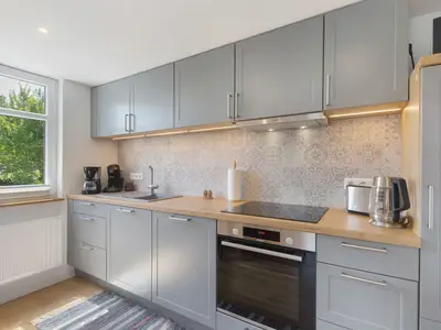 KITCHEN, INSIDE