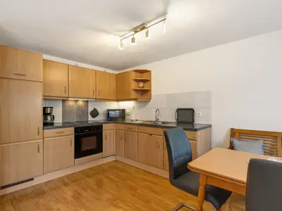 KITCHEN, INSIDE