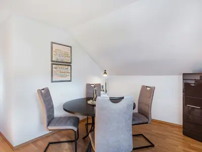 Photo, INSIDE, OUTSIDE