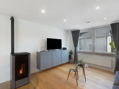 Photo, INSIDE, OUTSIDE