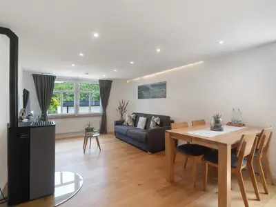 Photo, INSIDE, OUTSIDE