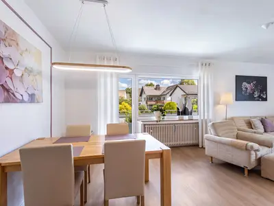 Photo, INSIDE, OUTSIDE