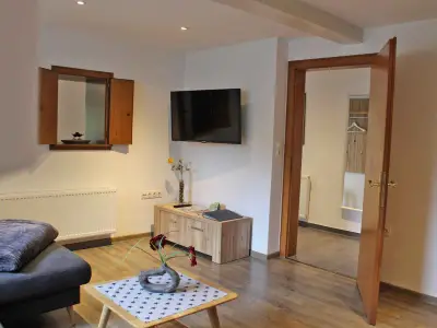 Photo, INSIDE, OUTSIDE