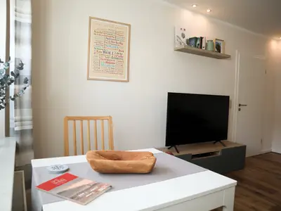 Photo, INSIDE, OUTSIDE