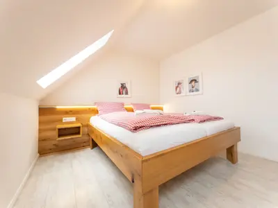 Schlafzimmer 1 Jagdwohnung