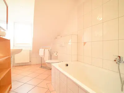 Badezimmer Dachstube rechts