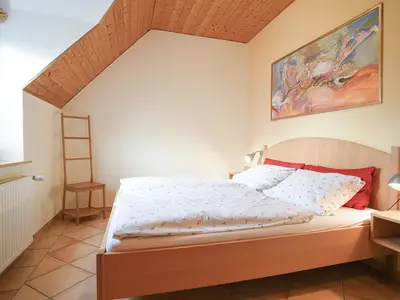 Schlafzimmer 2 Wohnung Strauß