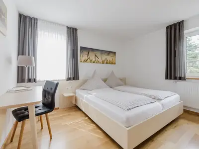 Ferienwohnung Schlafzimmer 1. Etage mit TV