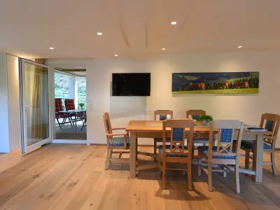 Photo, INSIDE, OUTSIDE