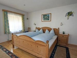 22452995-Ferienwohnung-3-Schmirn-300x225-1