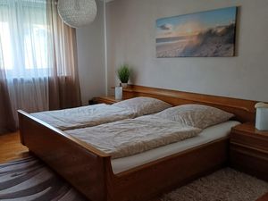 22601553-Ferienwohnung-3-Schnaitsee-300x225-3