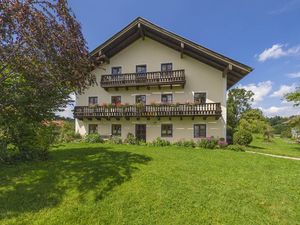 23333100-Ferienwohnung-5-Schnaitsee-300x225-0