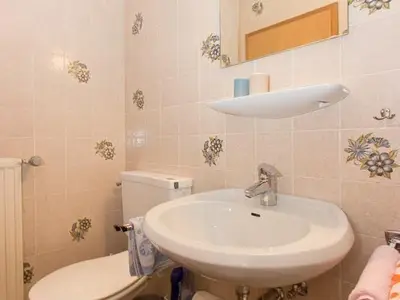 Bad/Dusche. Bad Fewo 1