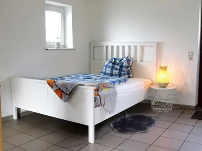 Bett im Wohn- Schlafraum