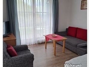 24038852-Ferienwohnung-3-Schöfweg-300x225-3