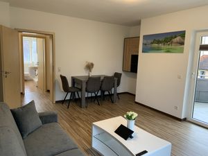 23968571-Ferienwohnung-4-Schöllkrippen-300x225-4