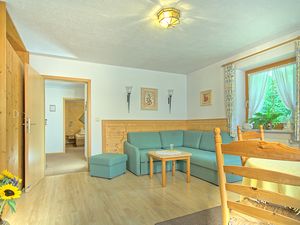 5573427-Ferienwohnung-2-Schönau am Königssee-300x225-3