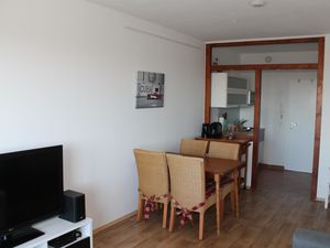 23374451-Ferienwohnung-4-Schönberg-300x225-5