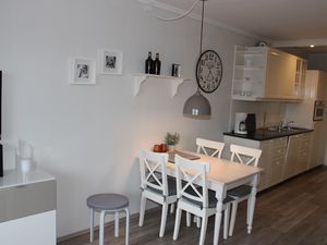 23981504-Ferienwohnung-5-Schönberg-300x225-1