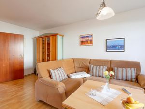 23720832-Ferienwohnung-4-Schönberg-300x225-3