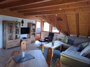 3463997-Ferienwohnung-4-Schonach im Schwarzwald-300x225-3