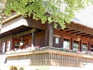 8312506-Ferienwohnung-2-Schonach im Schwarzwald-300x225-3