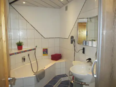 INSIDE, BATHROOM