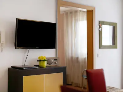 Photo, INSIDE, OUTSIDE