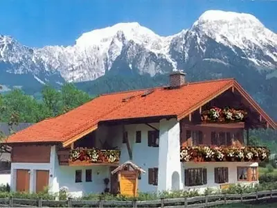 Ferienwohnung für 2 Personen (70 m²) in Schönau am Königssee 1/4