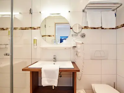 Fewo 5 Jenner 1. Schlafzimmer Bad