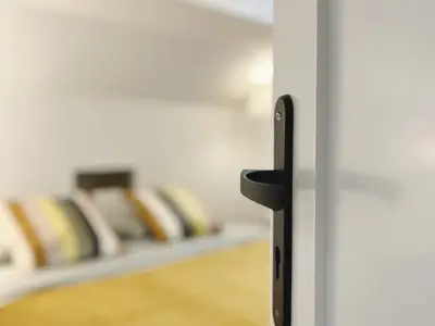 Schlafzimmer 1