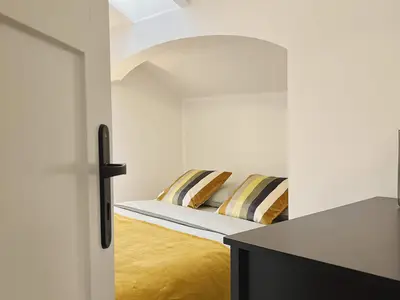 Schlafzimmer 2