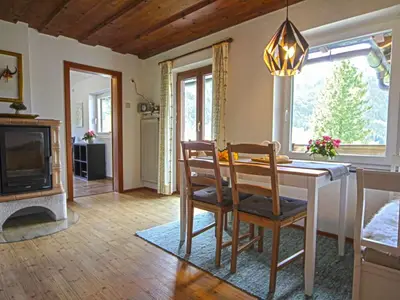 Essecke mit Panoramafenster