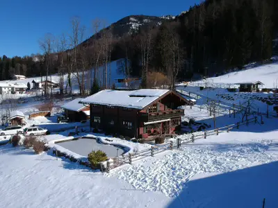Hausansicht Winter