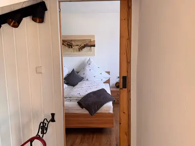 Blick ins kleine Schlafzimmer