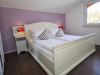Schlafzimmer mit Doppelbett Fewo An der Ache Nr. 2